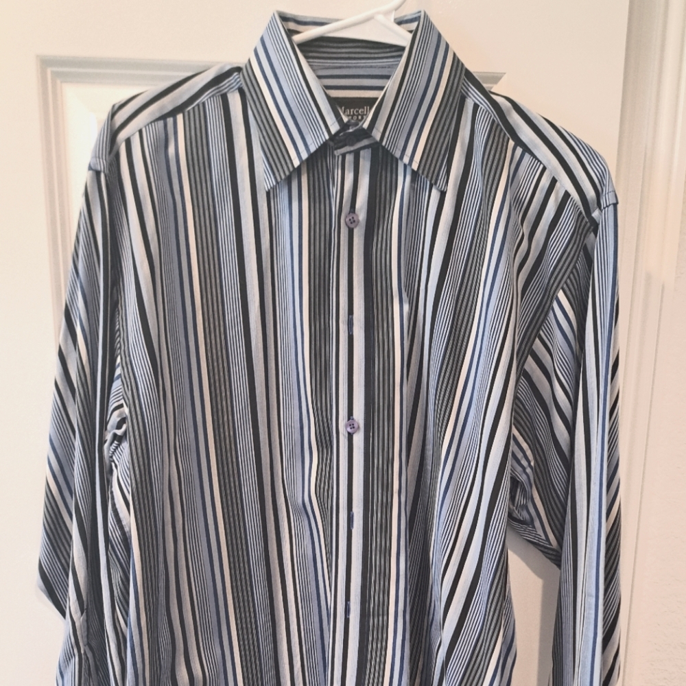 Black and White Vertical Stripe Long-Sleeve Dress Shirt